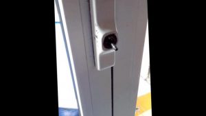 Como Abrir Una Ventana Atascada 1