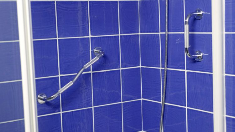 Como Agregar Una Ducha De Mano A Un Accesorio De Banera