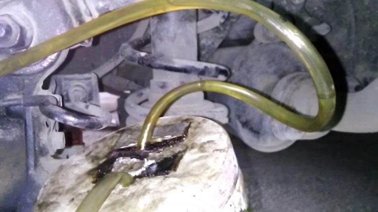 Como Cambiar El Liquido De Frenos En Un Honda Accord 1