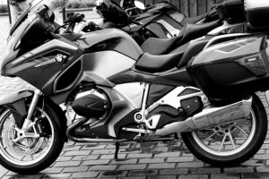 Como Cargar Una Motocicleta En Un Camion 11