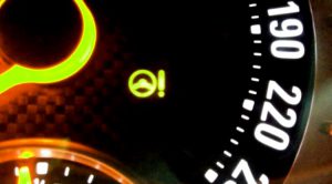 Como Comprobar El Liquido De La Direccion Asistida En Un Vehiculo