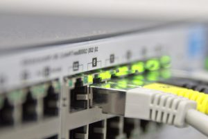 Como Conectar Una Toma De Telefono Montada En Superficie
