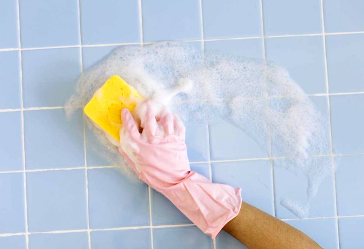Como Elegir Un Limpiador Para Azulejos De Ducha