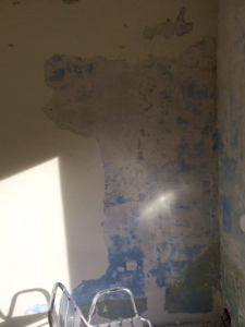 Como Enmasillar El Dano De La Pared