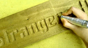 Como Grabar Letras En Madera