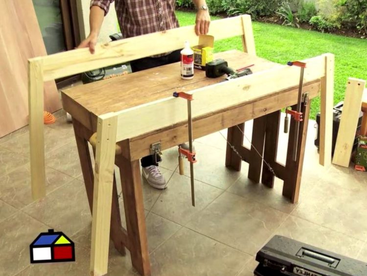 Cómo hacer mesas de madera para cortar