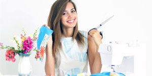 Mujer Diseñando Ropa