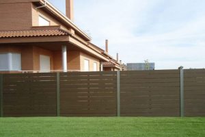Como Instalar Una Valla De Madera En Una Pendiente