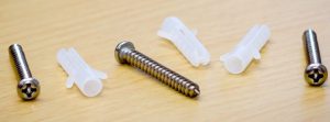 Como Reparar Un Orificio De Tornillo Pelado