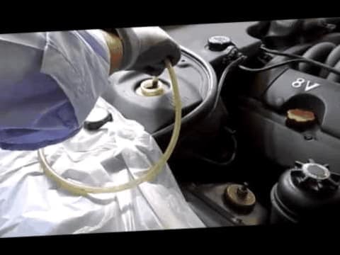 Como Verificar El Liquido De Un Embrague Hidraulico En Su Automovil