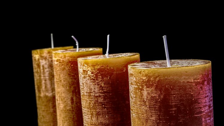 Usar Velas Para Decorar La Primavera